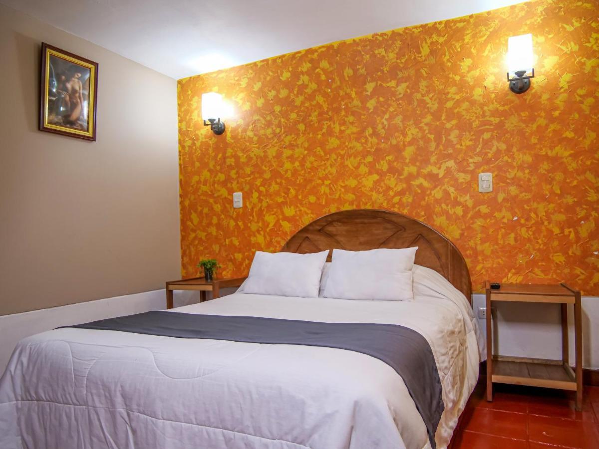 Hotel Guest House Wayra Cusco Bagian luar foto